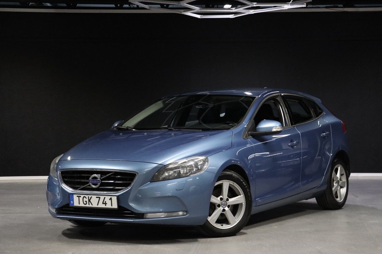 Volvo V40 2015 – bild 1 av 22