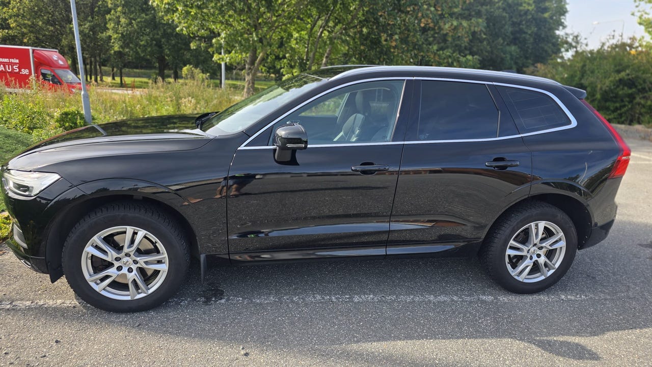Volvo XC60 2018 – bild 1 av 17
