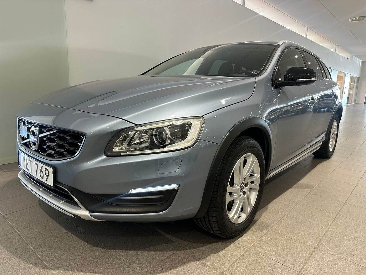 Volvo V60 Cross Country 2017 – bild 1 av 14