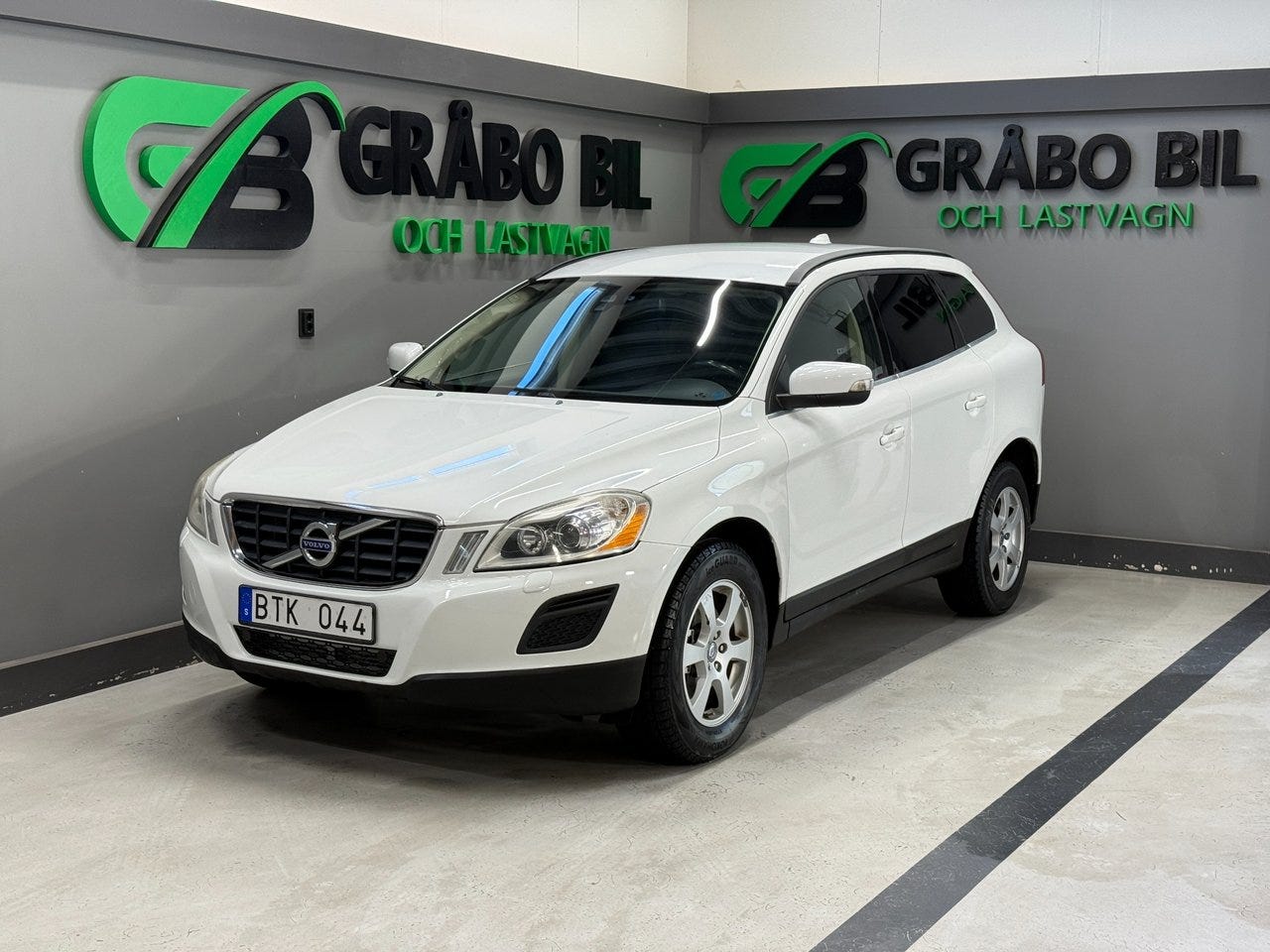 Volvo XC60 2011 – bild 1 av 23