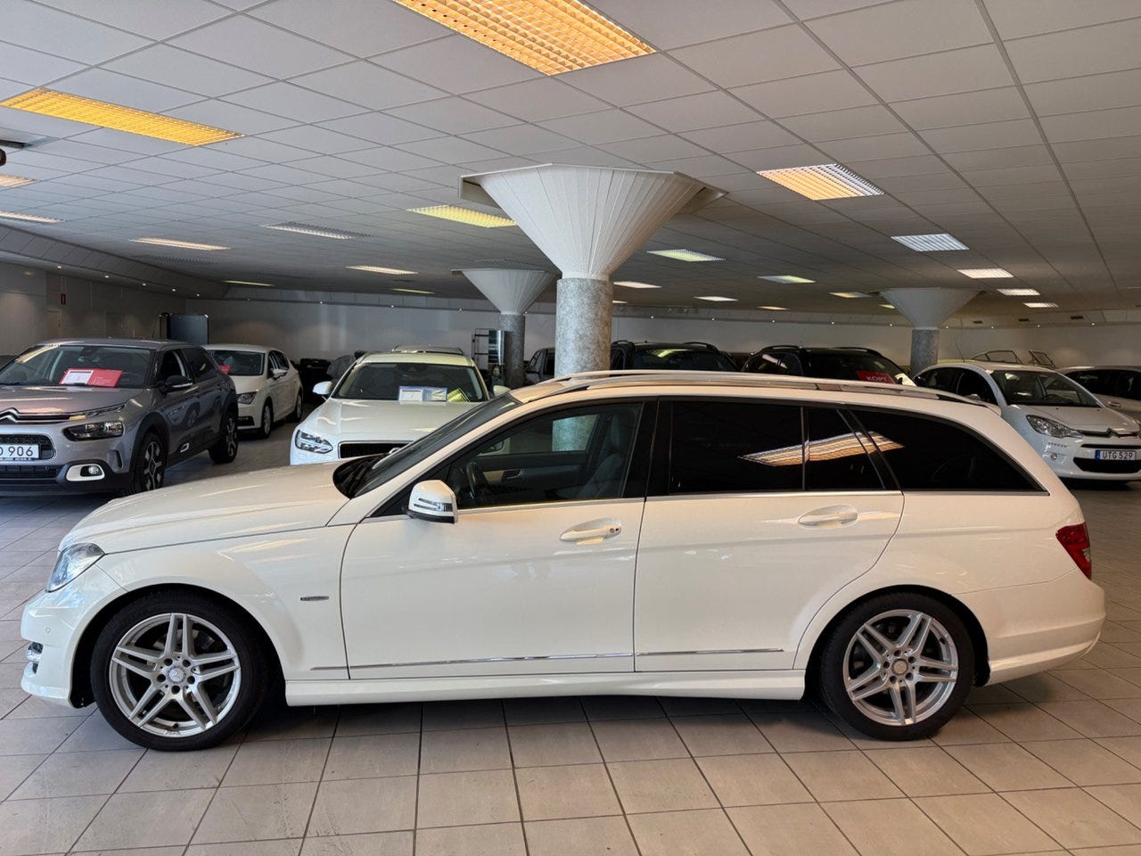 Mercedes-Benz C220 2012 – bild 1 av 15