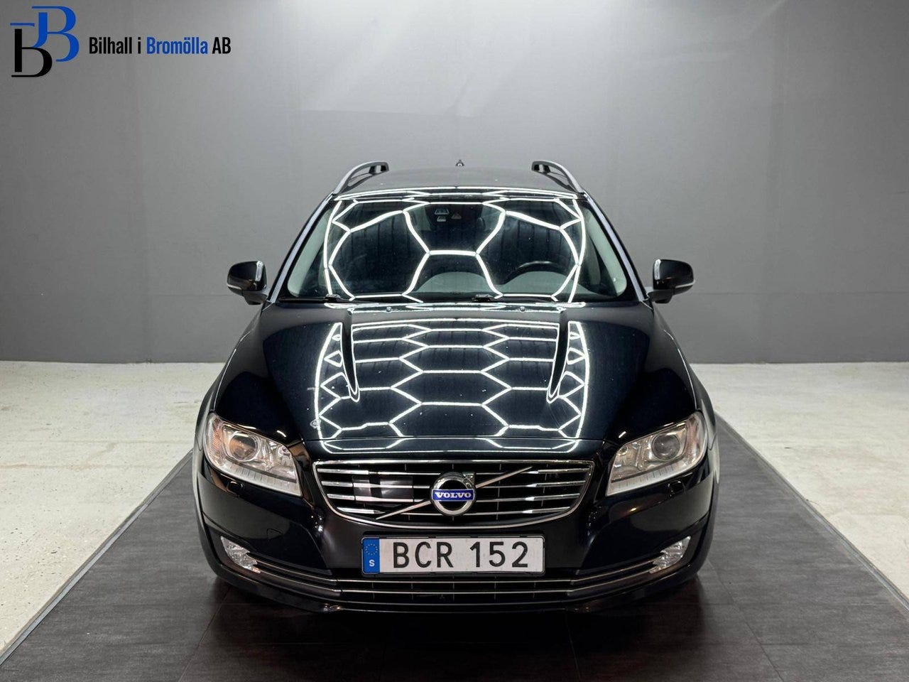 Volvo V70 2015 – bild 1 av 16