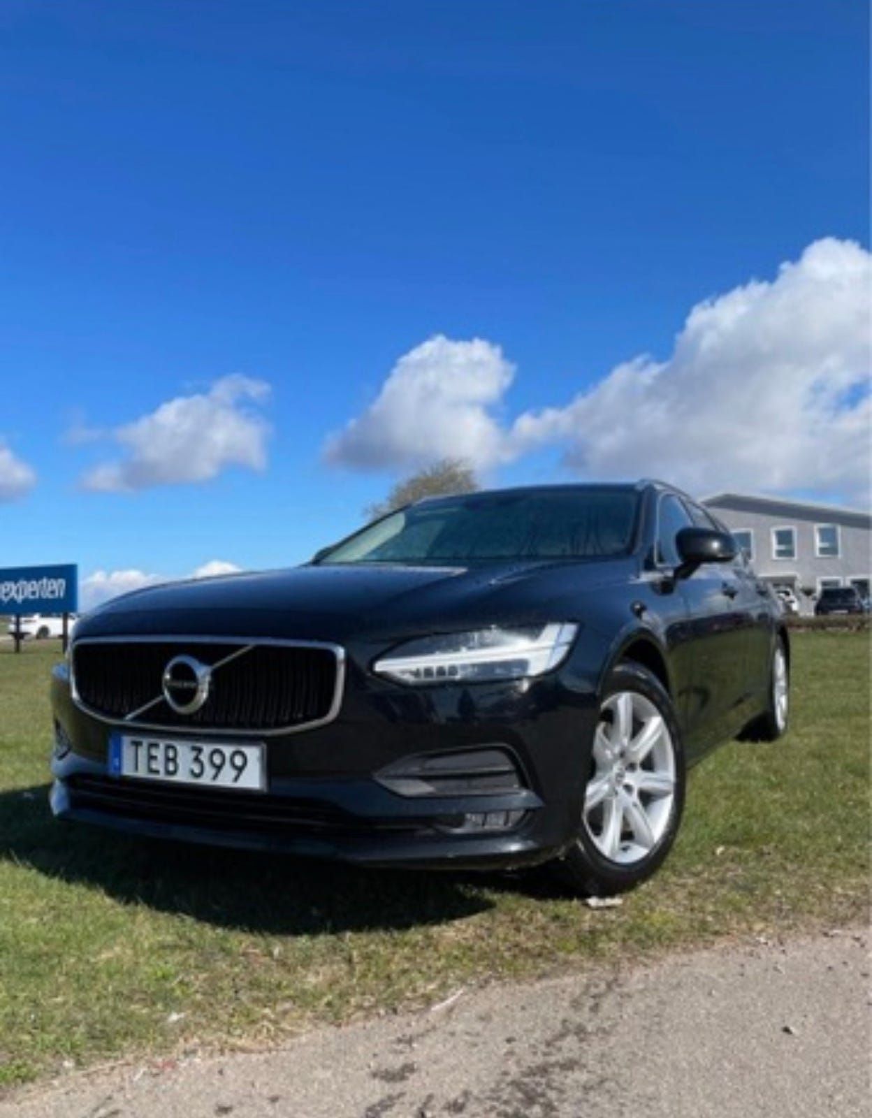 Volvo V90 2018 – bild 1 av 11
