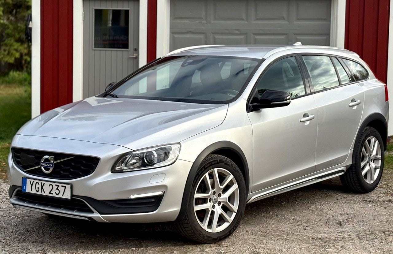 Volvo V60 Cross Country 2017 – bild 1 av 24