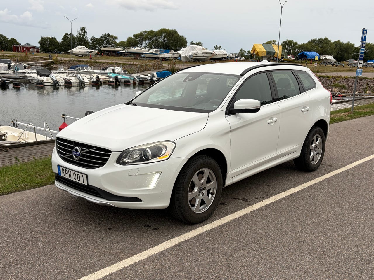 Volvo XC60 2015 – bild 1 av 10