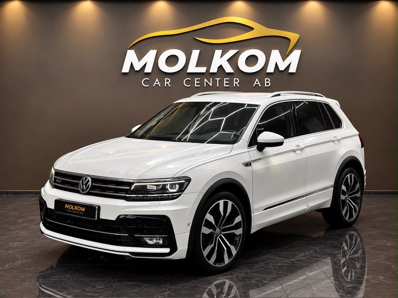 Volkswagen Tiguan 2019 – bild 1 av 15