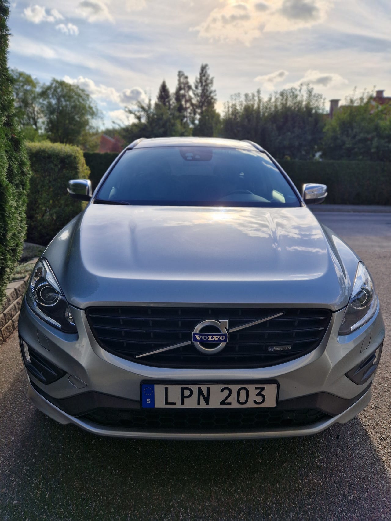 Volvo XC60 2015 – bild 1 av 11