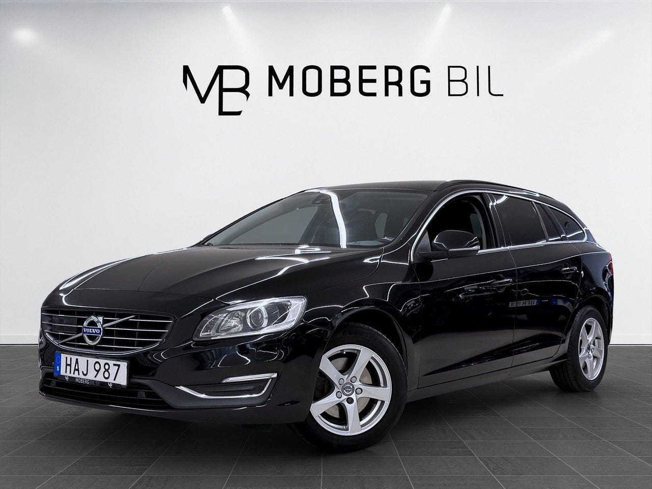 Volvo V60 2018 – bild 1 av 17