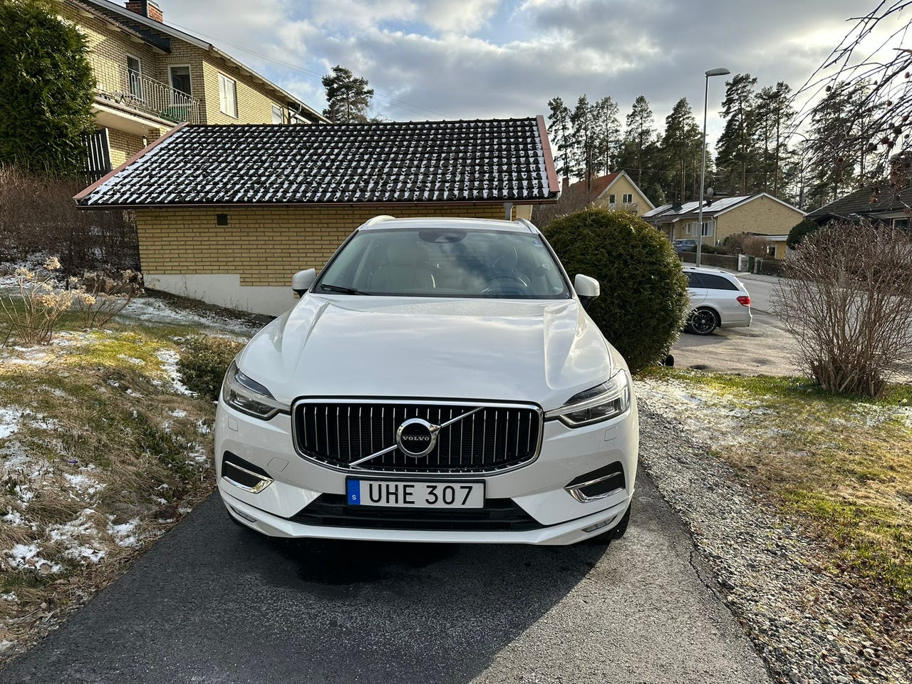 Volvo XC60 2018 – bild 1 av 5