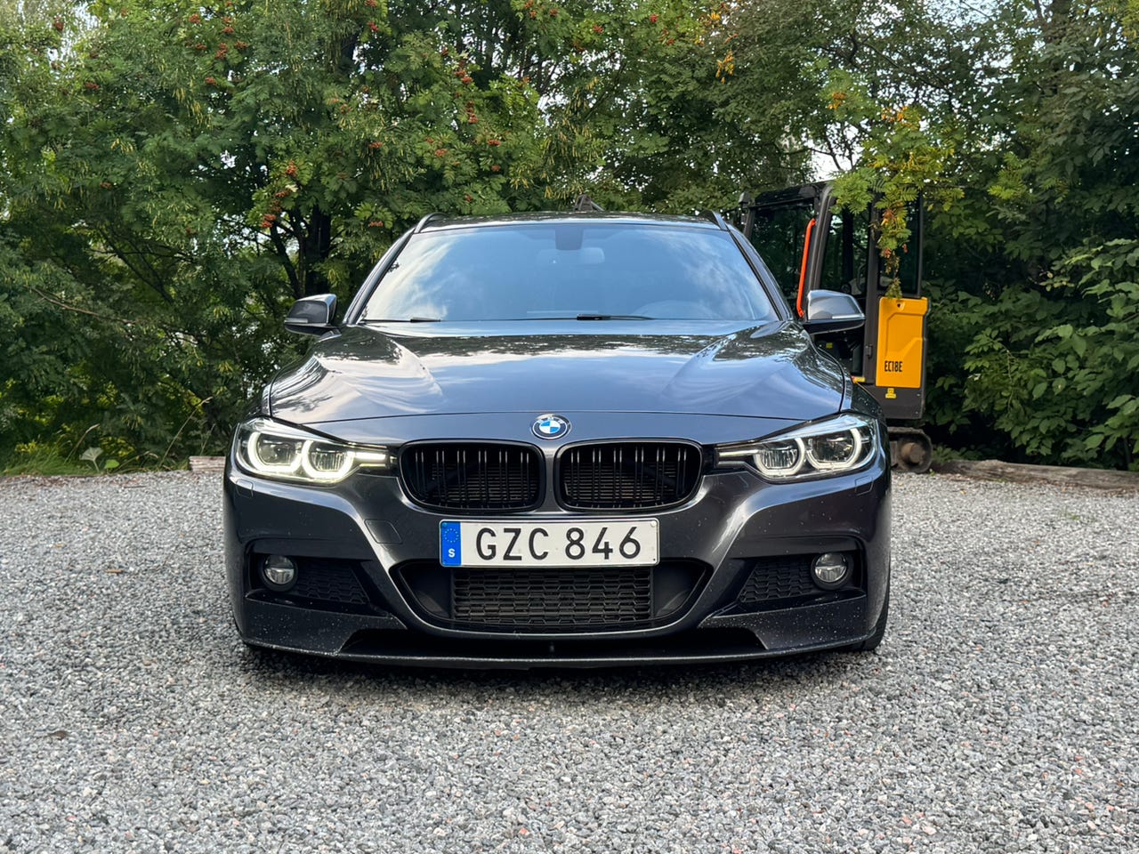 BMW 320d 2017 – bild 1 av 17