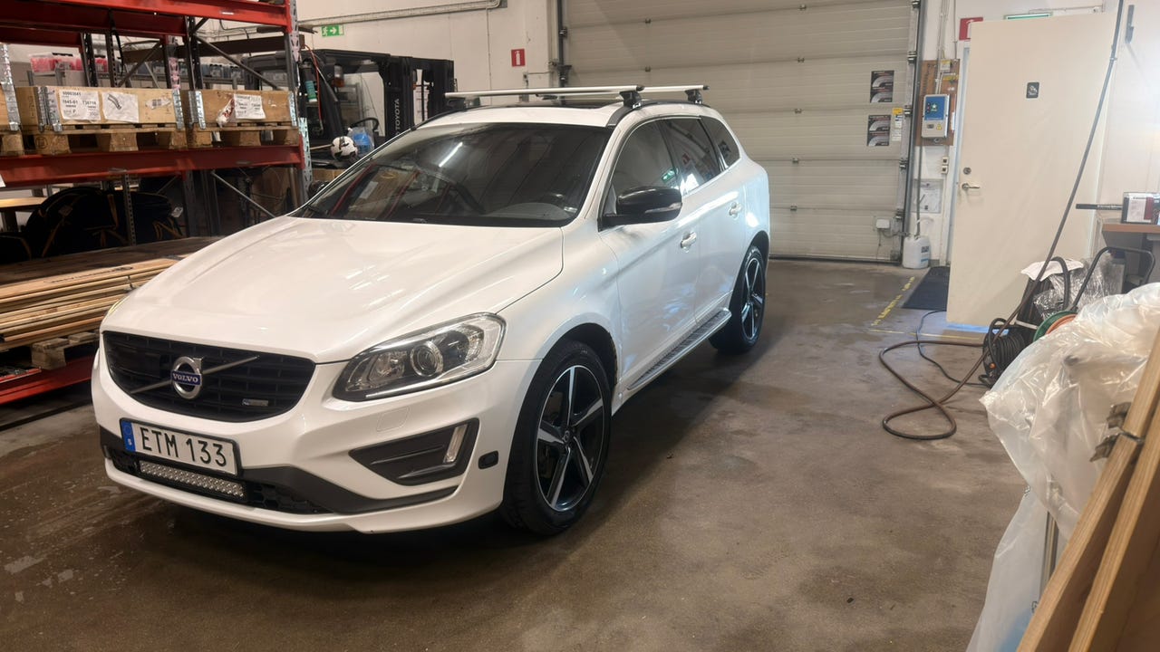 Volvo XC60 2015 – bild 1 av 10