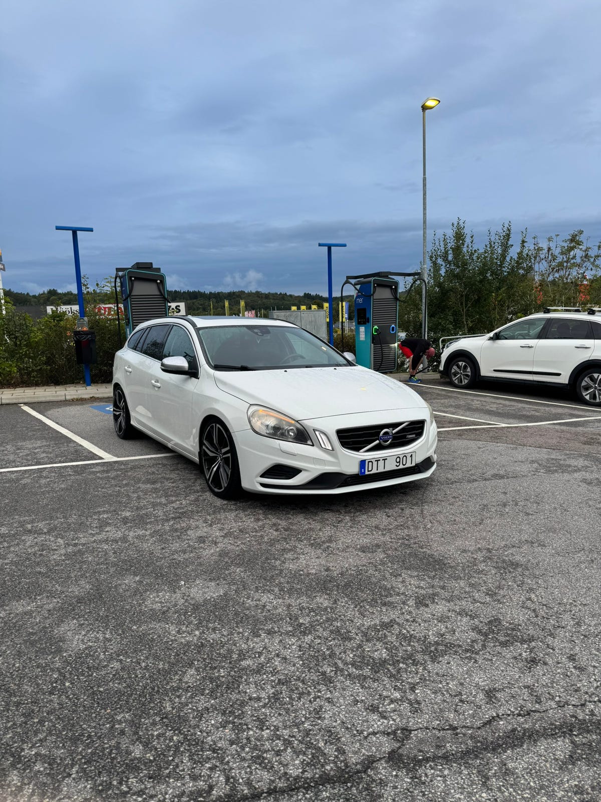 Volvo V60 2012 – bild 1 av 8