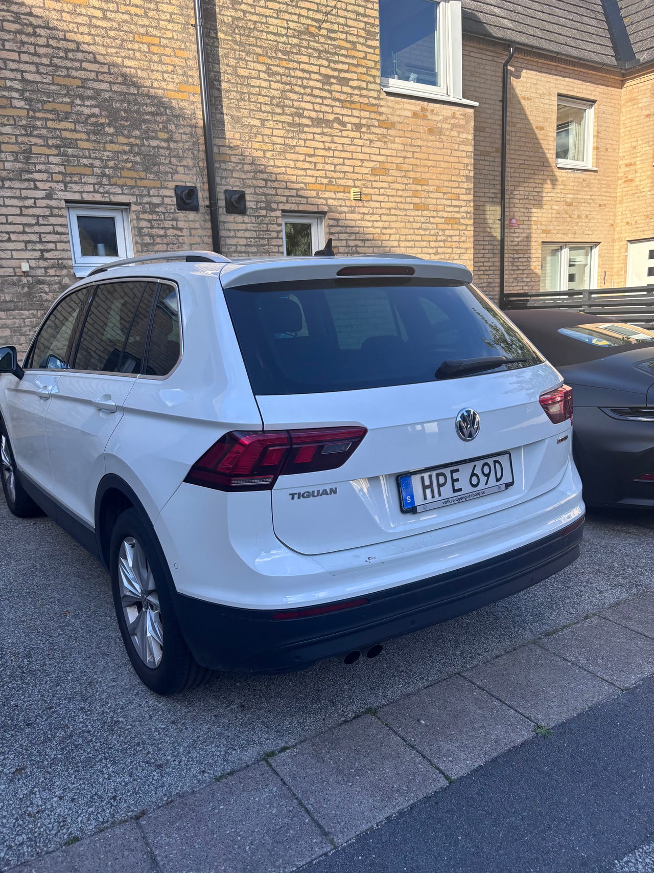 Volkswagen Tiguan 2020 – bild 1 av 6