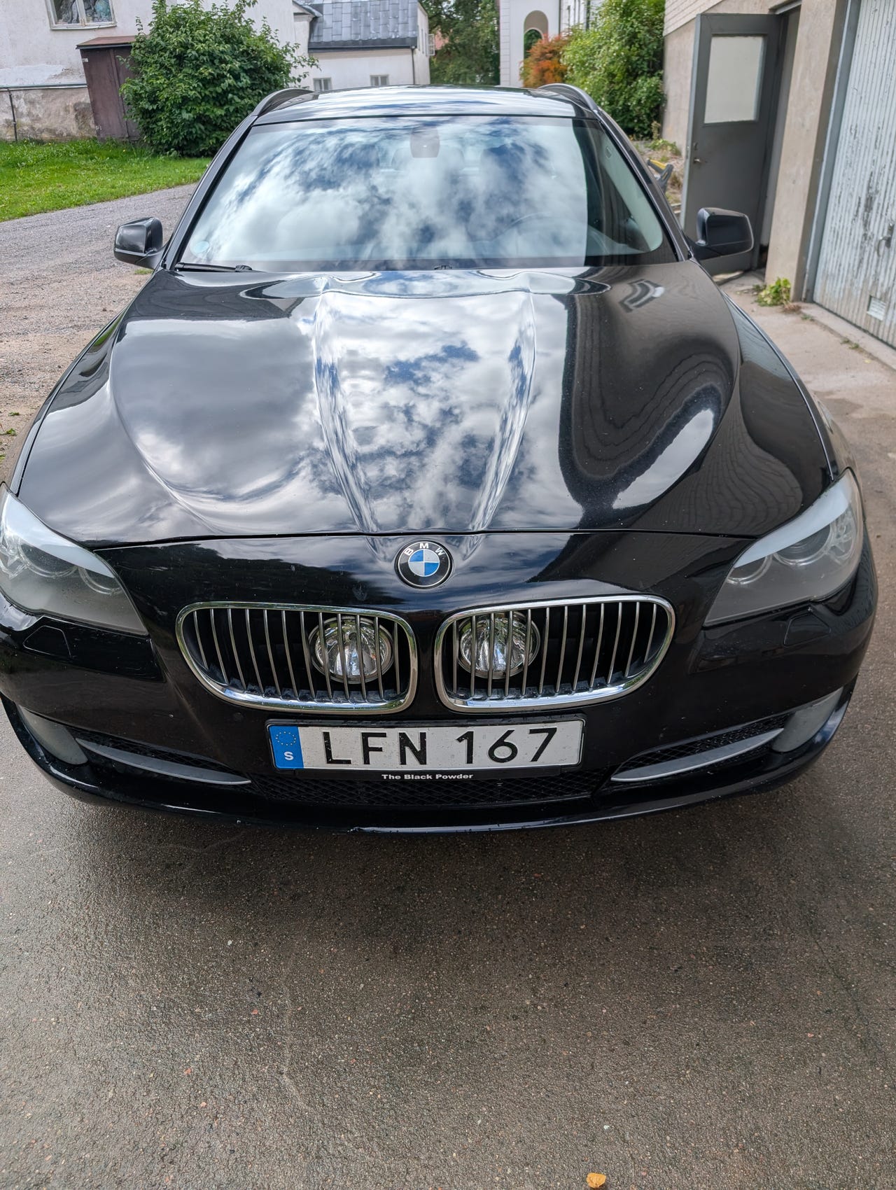 BMW 530d 2011 – bild 1 av 8