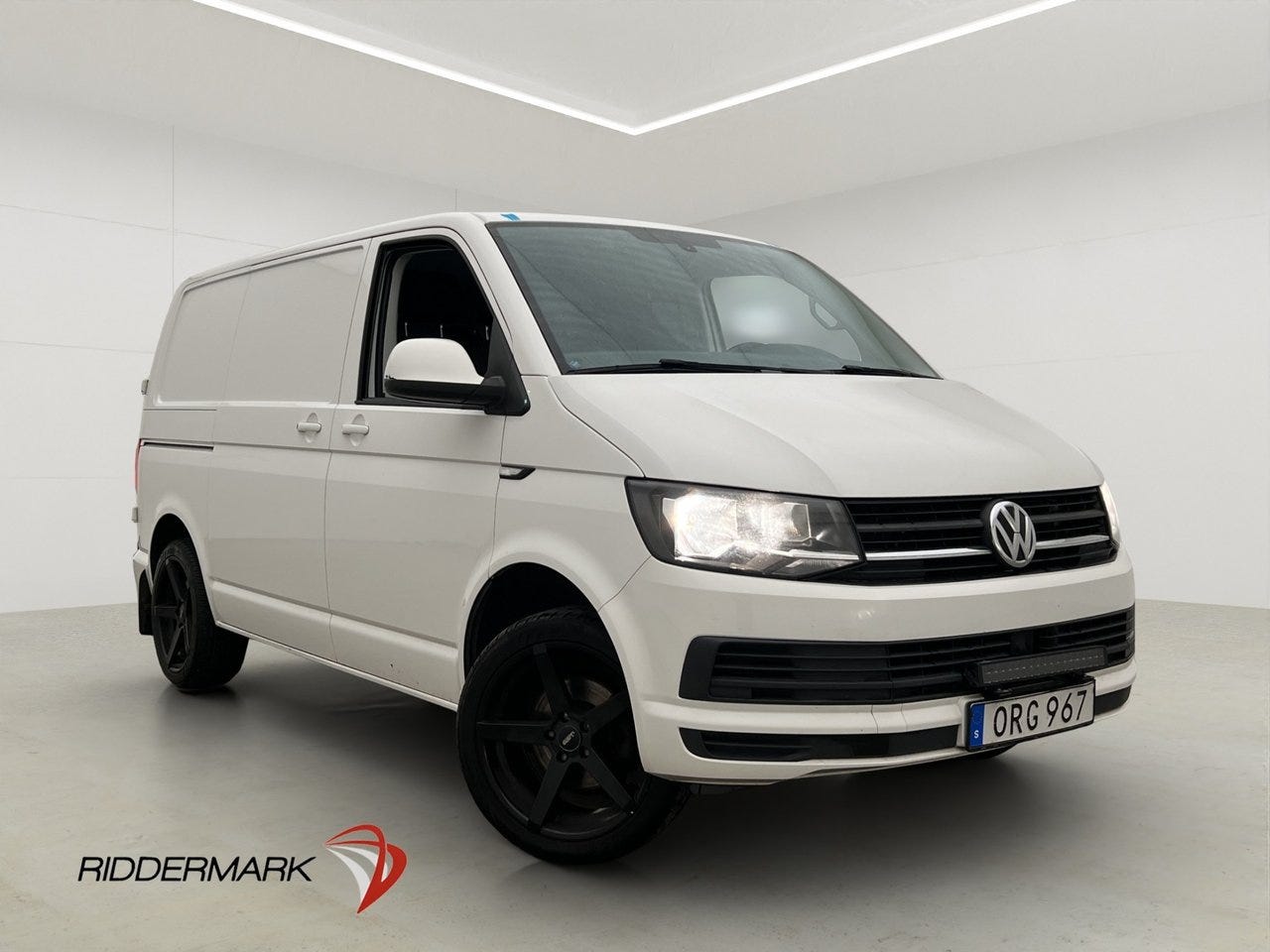 Volkswagen Transporter 2018 – bild 1 av 24