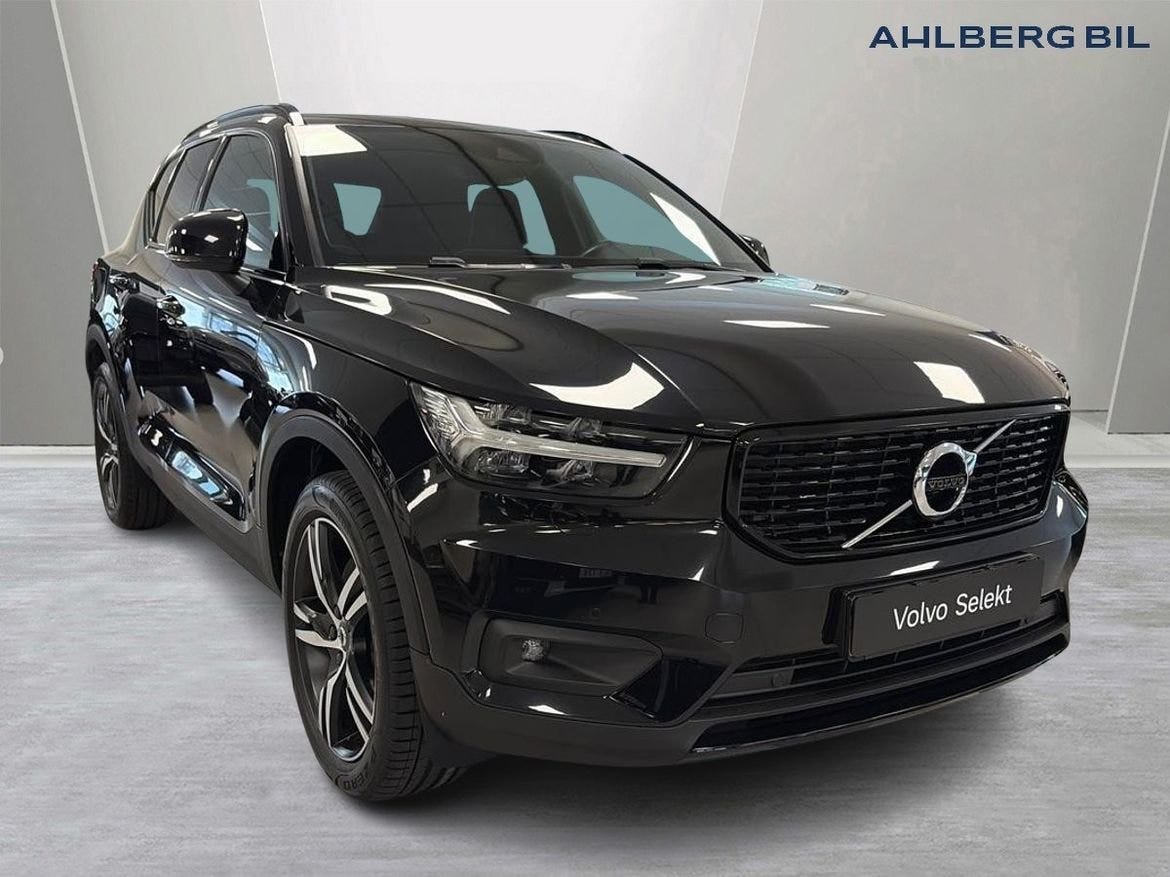 Volvo XC40 2021 – bild 1 av 24