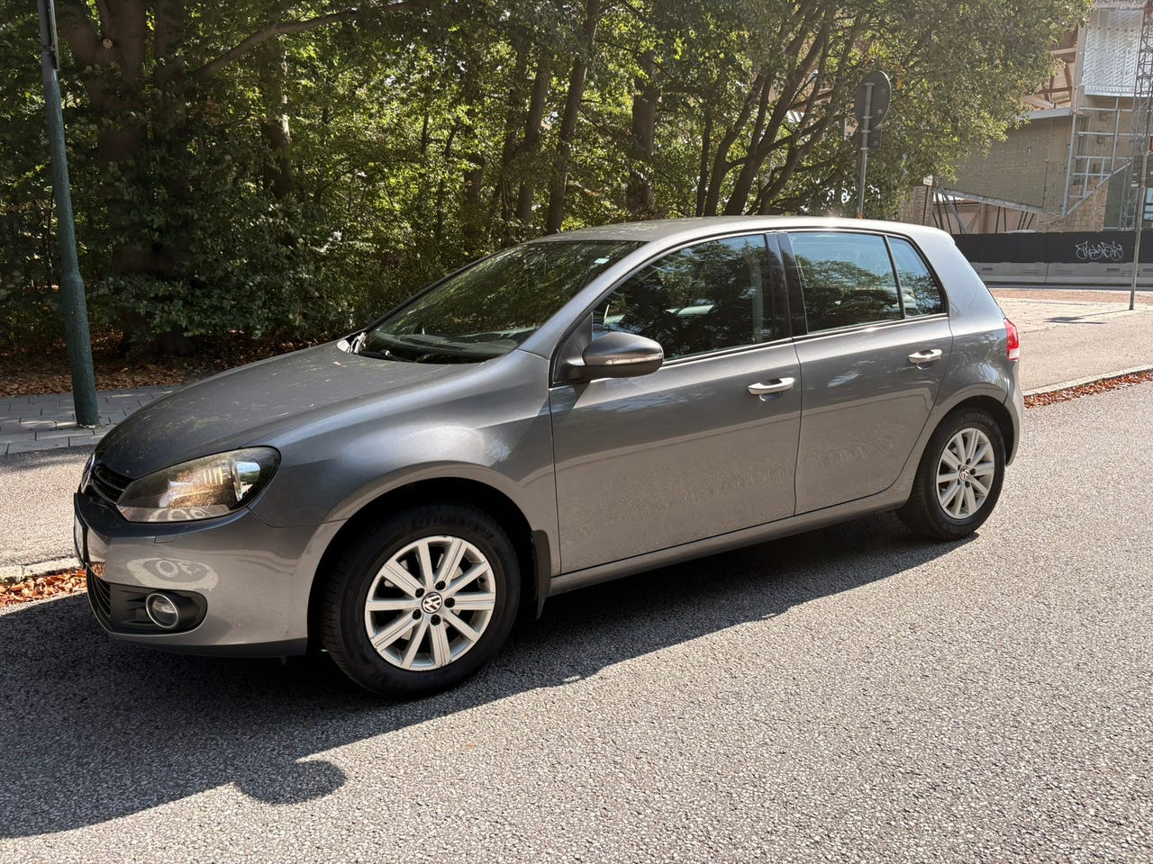 Volkswagen Golf VI 2010 – bild 1 av 3