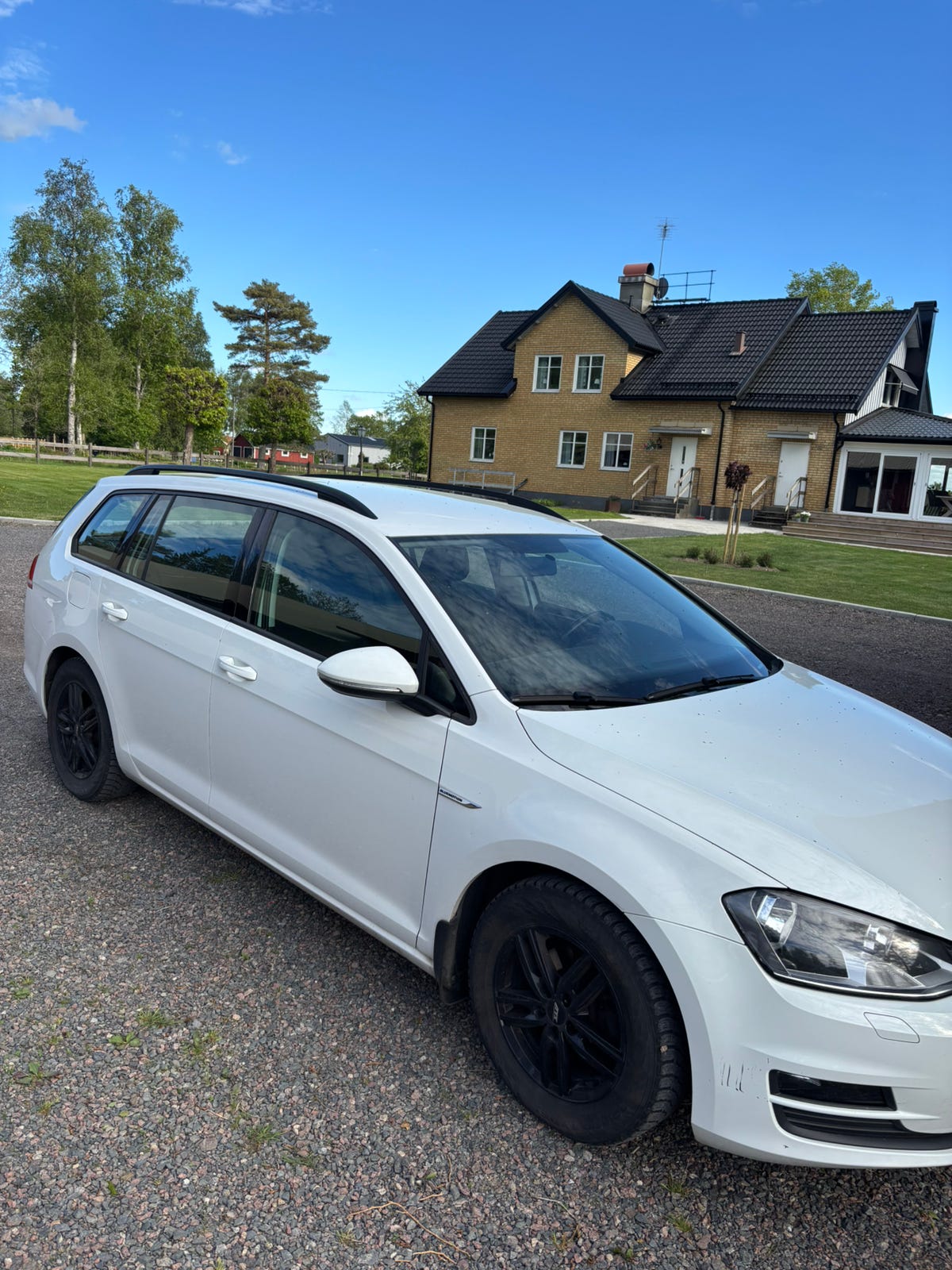 Volkswagen Golf VII 2016 – bild 1 av 3