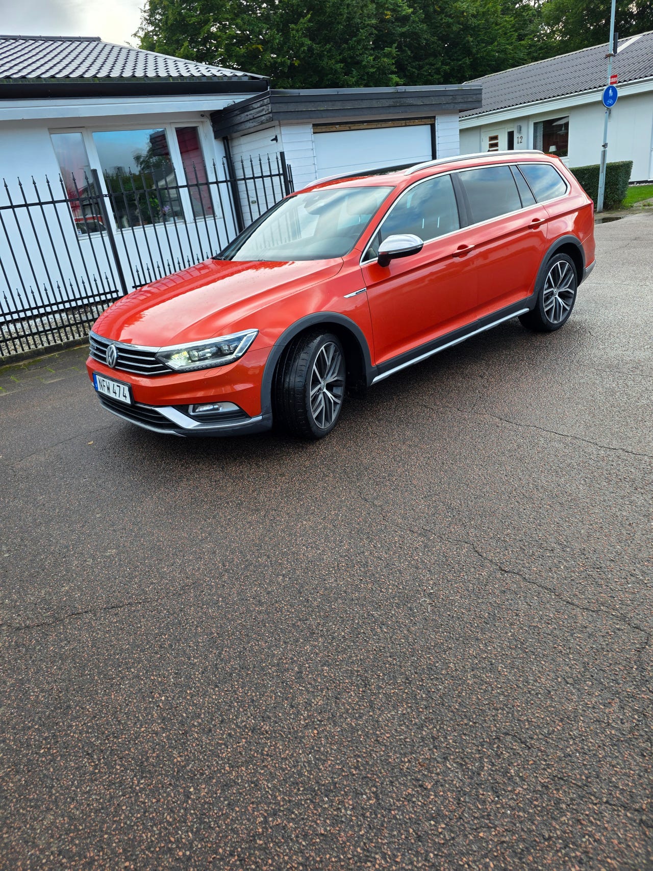 Volkswagen Passat Alltrack 2016 – bild 1 av 4