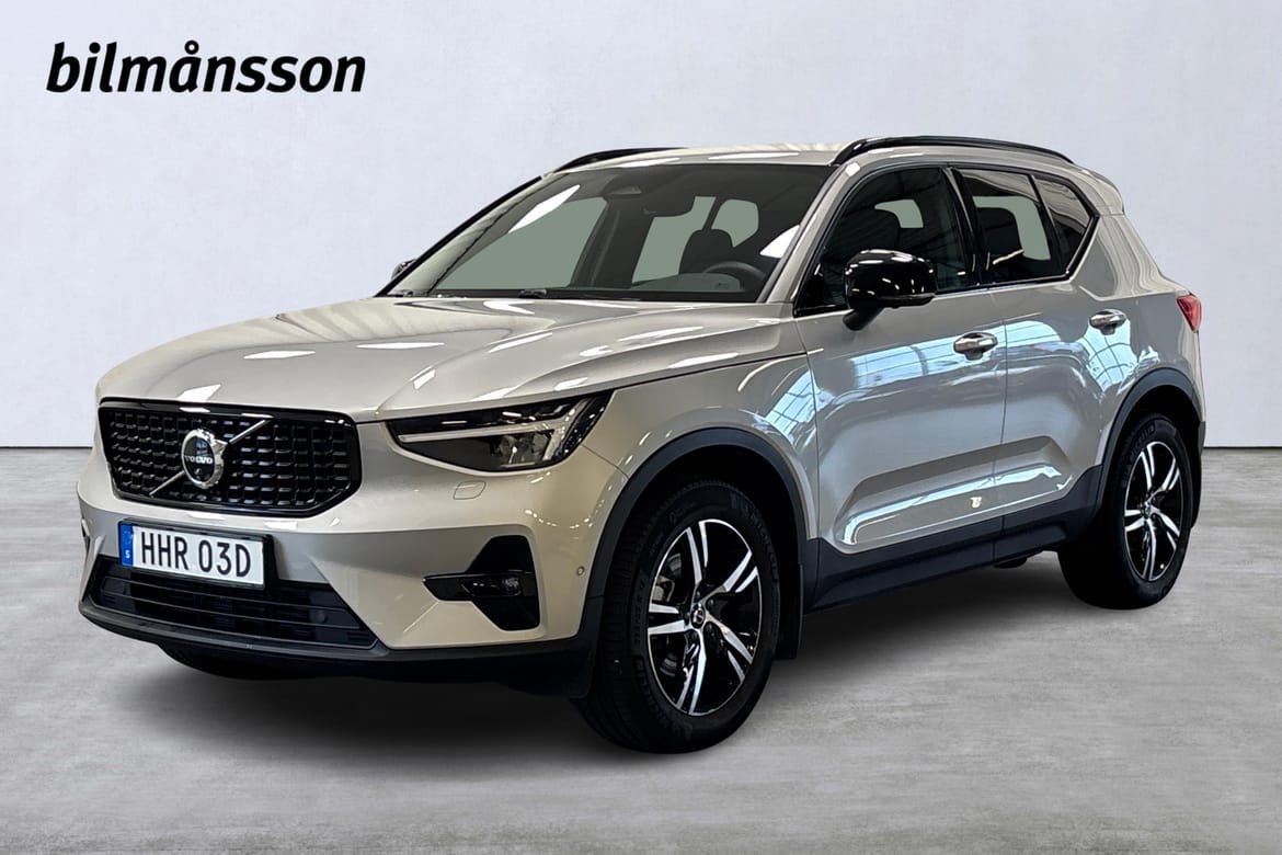 Volvo XC40 2025 – bild 1 av 20