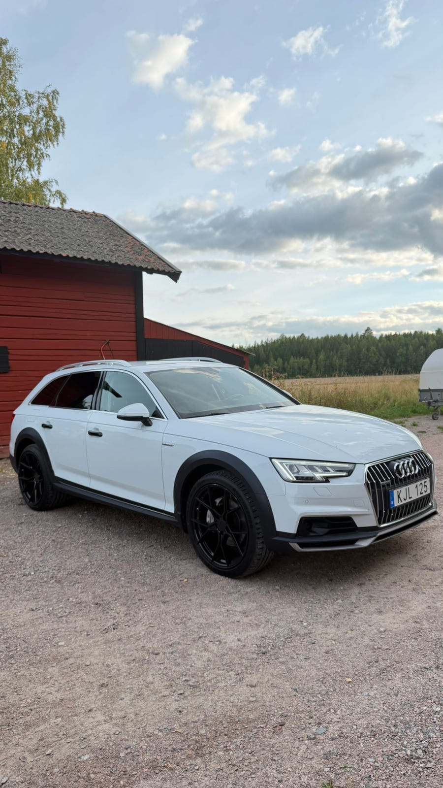 Audi A4 allroad 2017 – bild 1 av 18