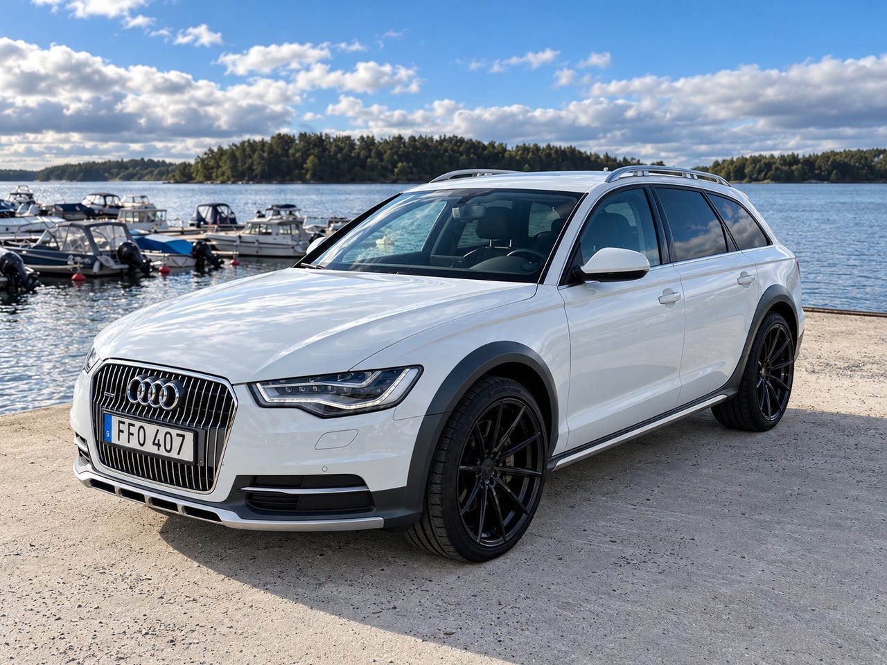 Audi A6 allroad 2014 – bild 1 av 8