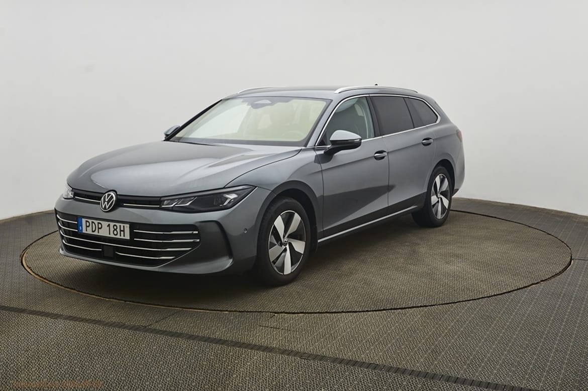 Volkswagen Passat 2025 – bild 1 av 22