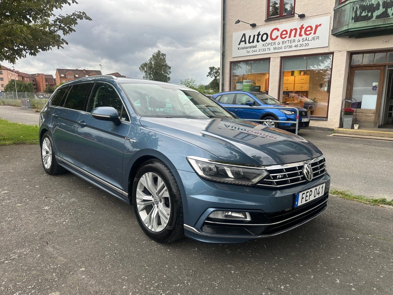 Volkswagen Passat 2018 – bild 1 av 17