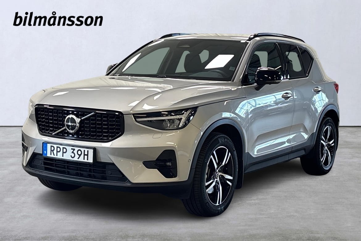 Volvo XC40 2025 – bild 1 av 24