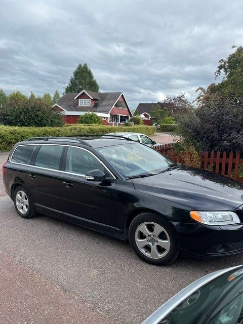 Volvo V70 2010 – bild 1 av 7