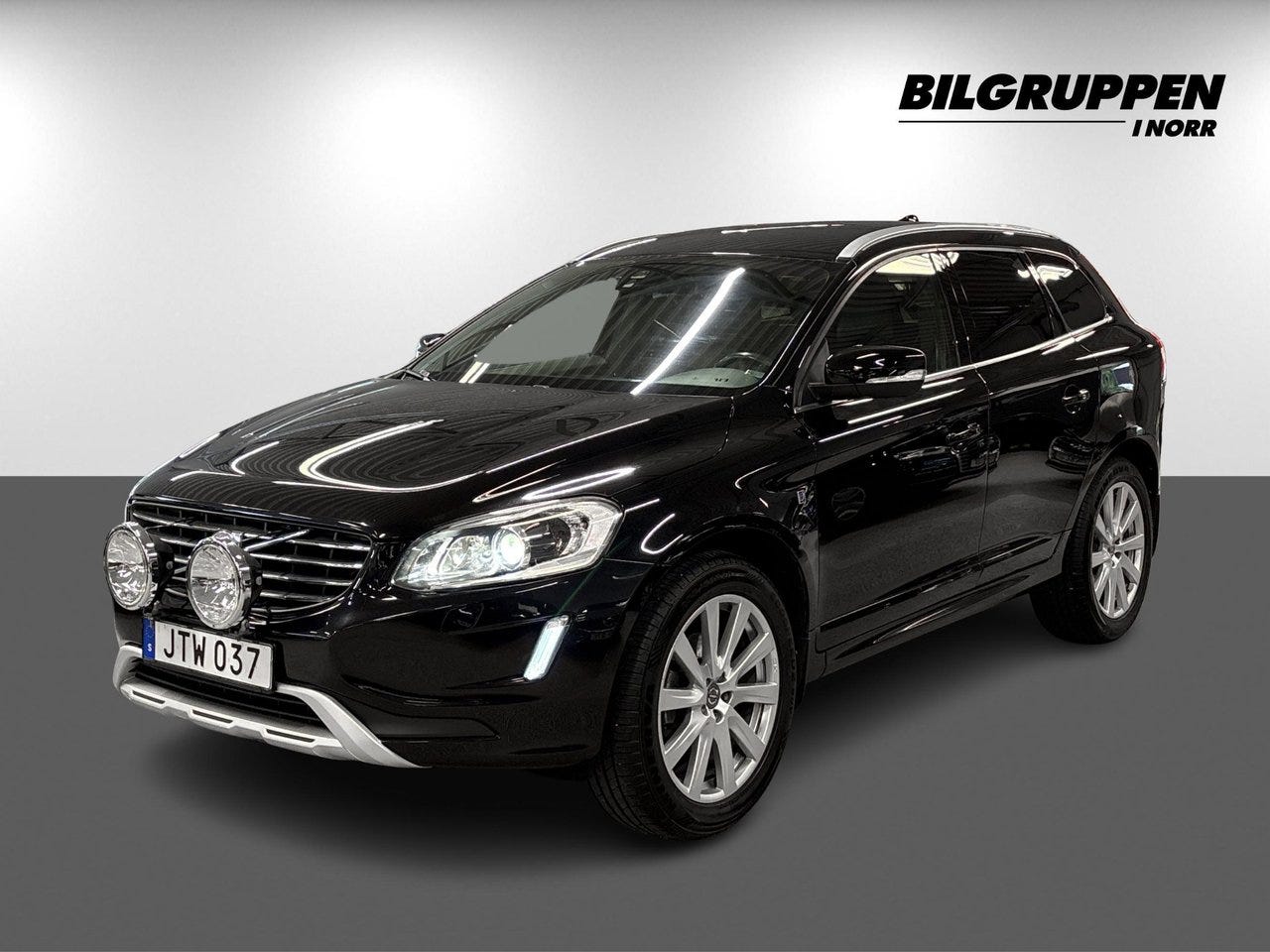 Volvo XC60 2016 – bild 1 av 18