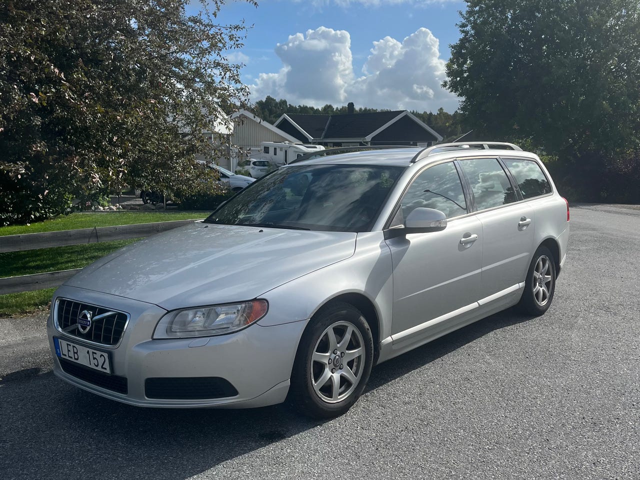 Volvo V70 2011 – bild 1 av 13