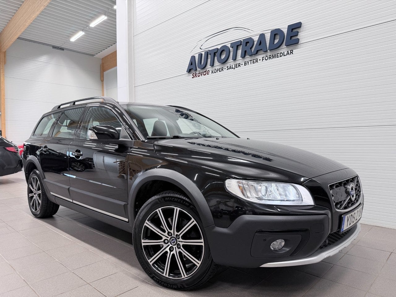 Volvo XC70 2016 – bild 1 av 19