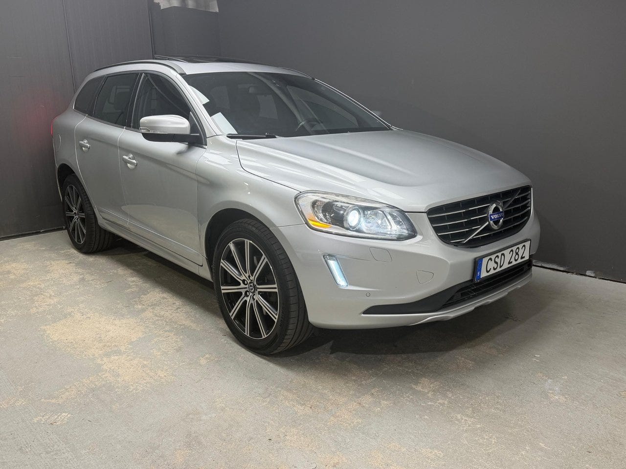 Volvo XC60 2015 – bild 1 av 20