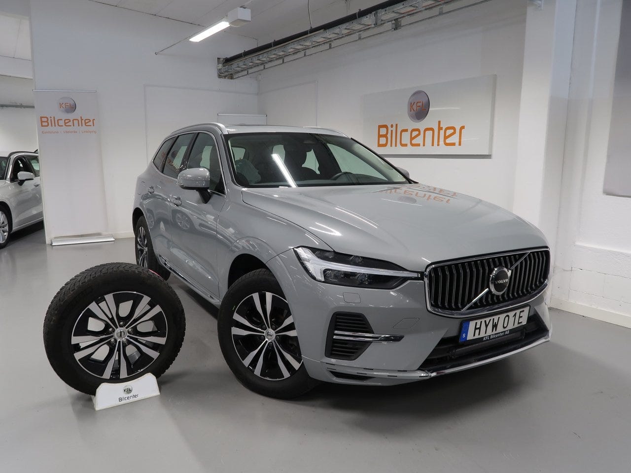 Volvo XC60 2024 – bild 1 av 24