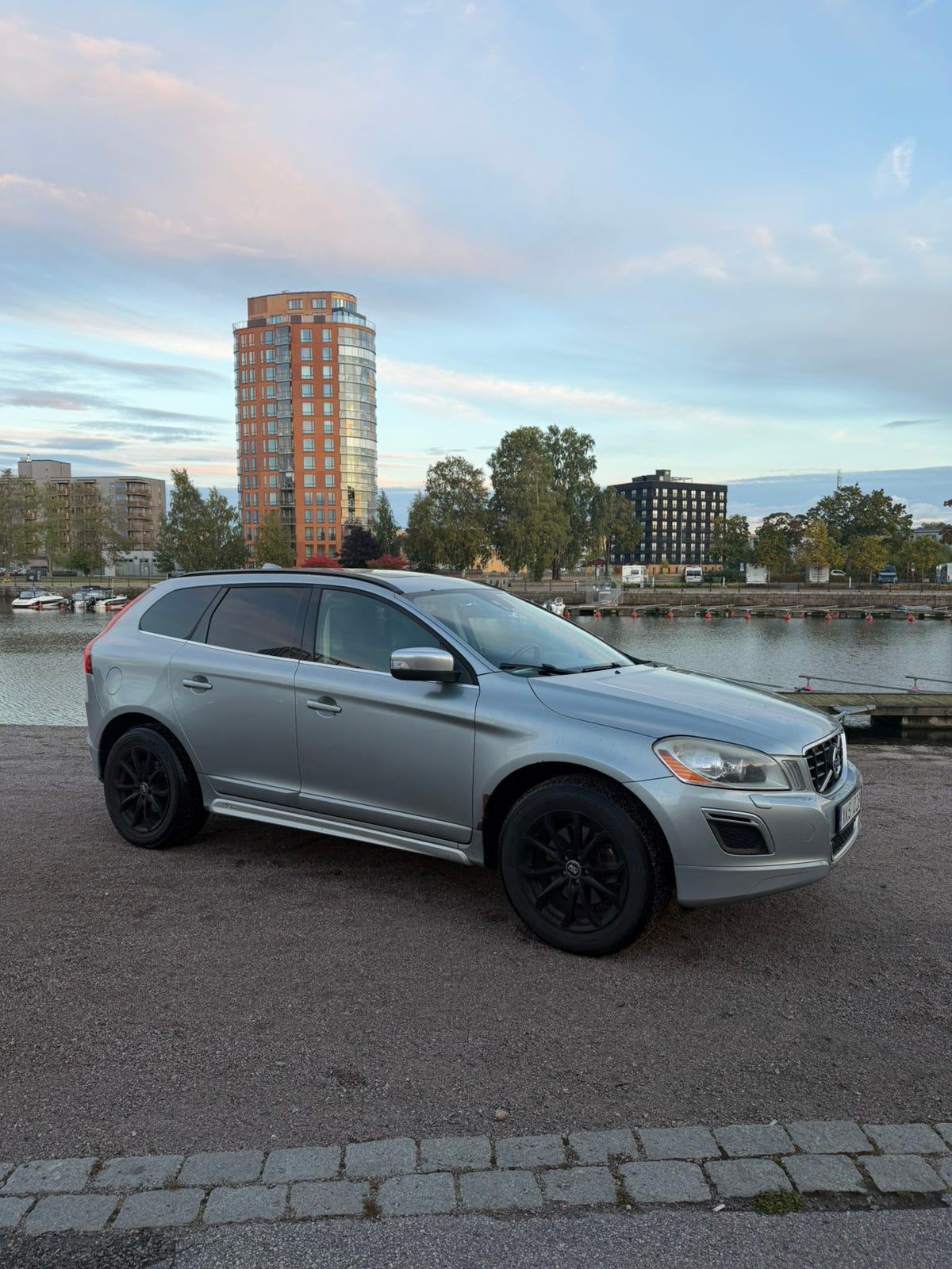 Volvo XC60 2012 – bild 1 av 14