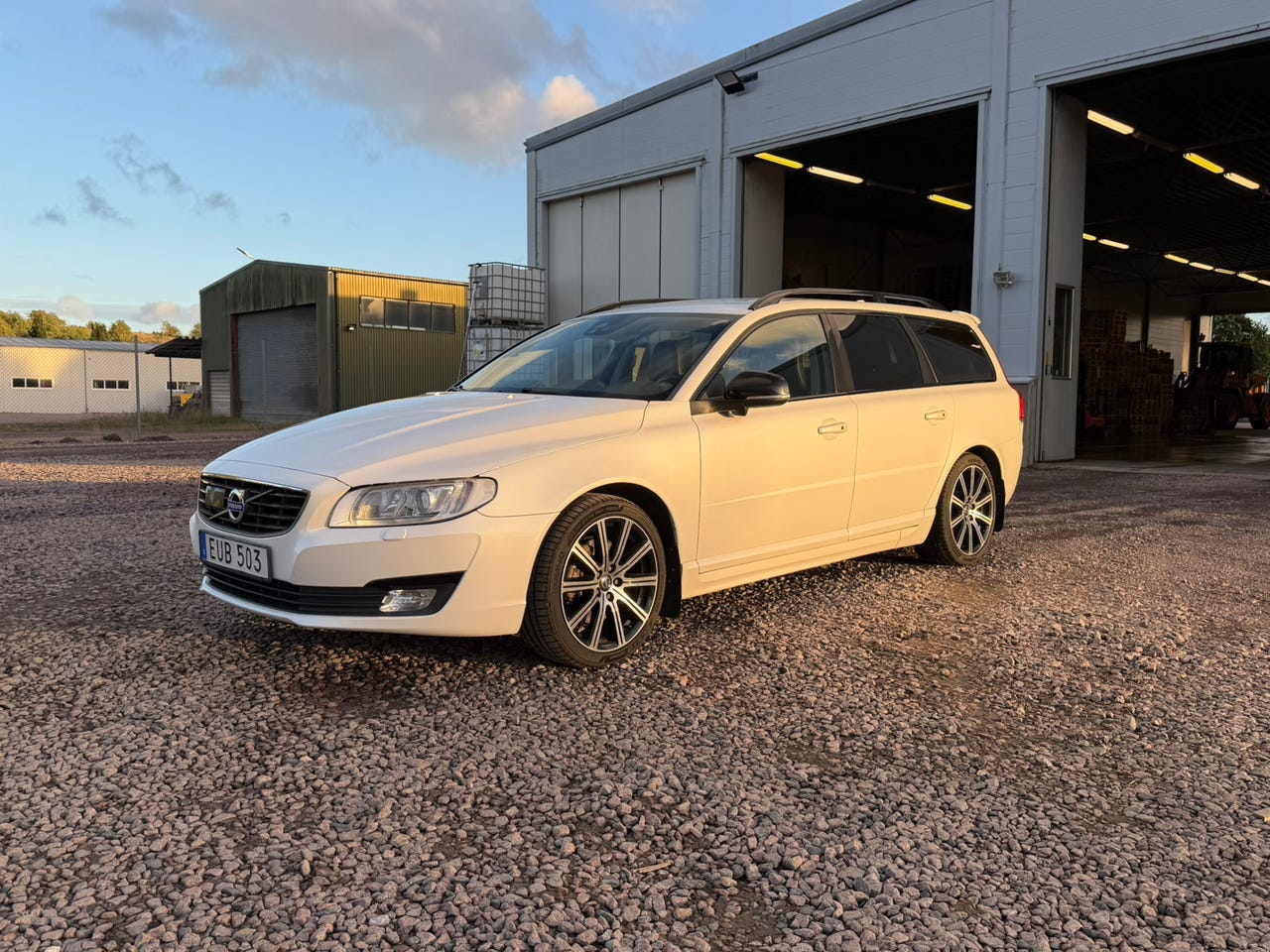 Volvo V70 2015 – bild 1 av 5