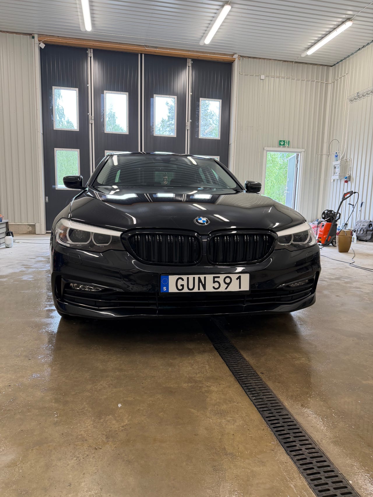 BMW 520d 2018 – bild 1 av 18