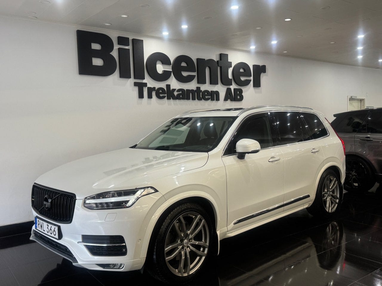 Volvo XC90 2016 – bild 1 av 17