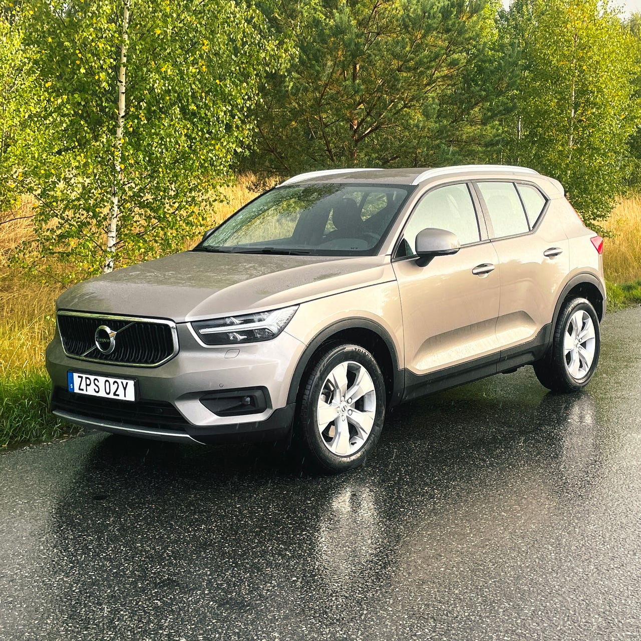 Volvo XC40 2021 – bild 1 av 12