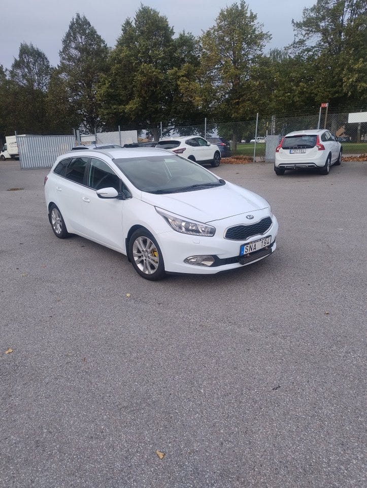 Kia Ceed 2013 – bild 1 av 16