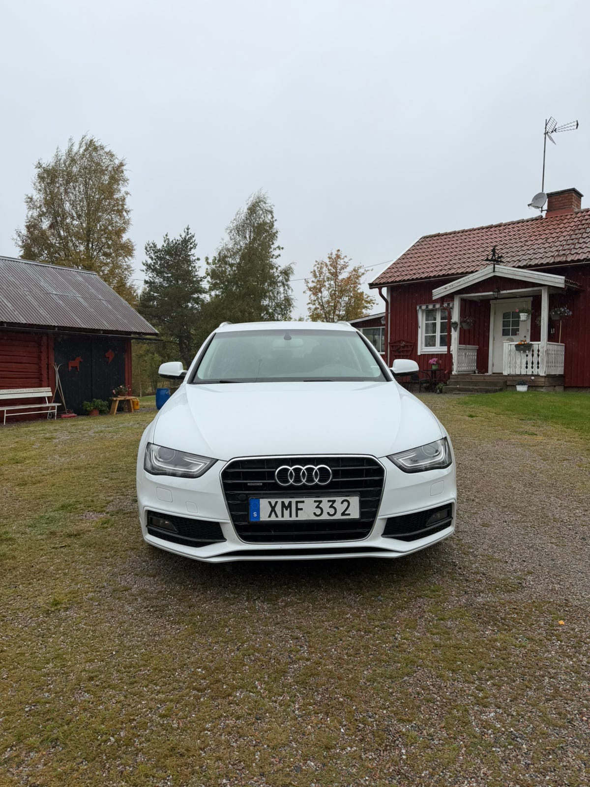 Audi A4 2015 – bild 1 av 5