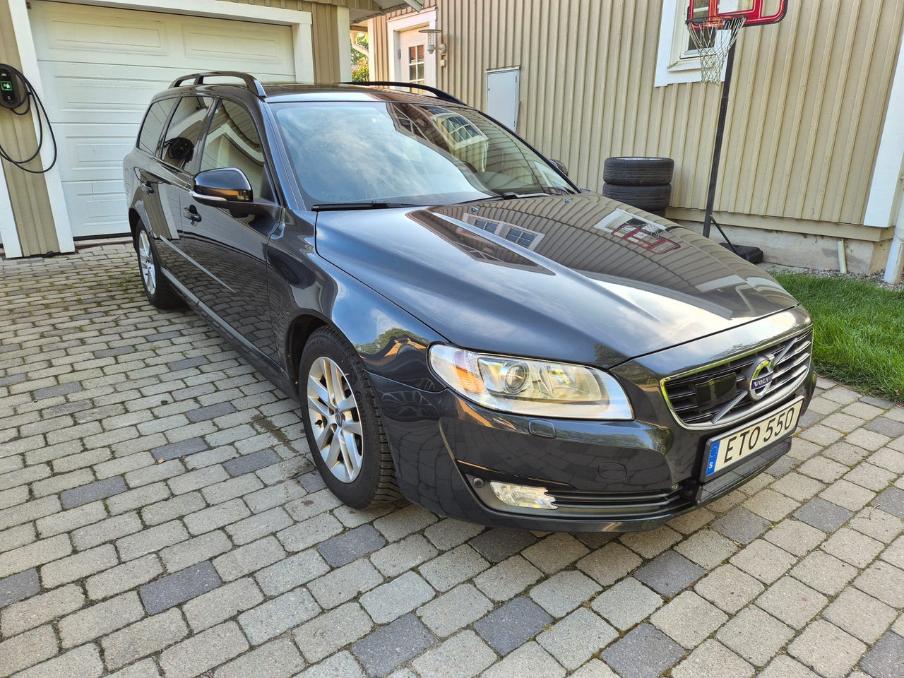 Volvo V70 2015 – bild 1 av 4