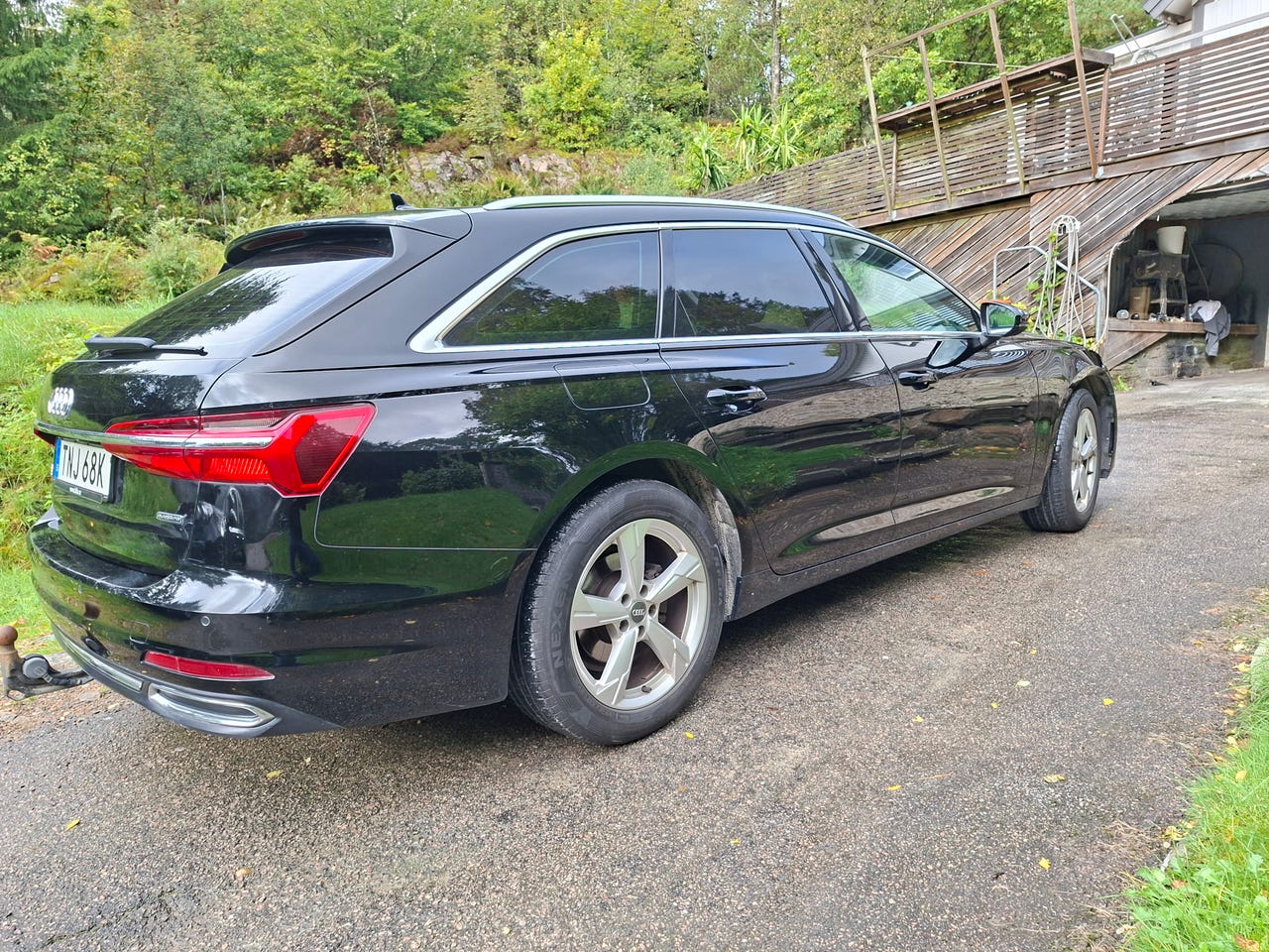 Audi A6 2020 – bild 1 av 8