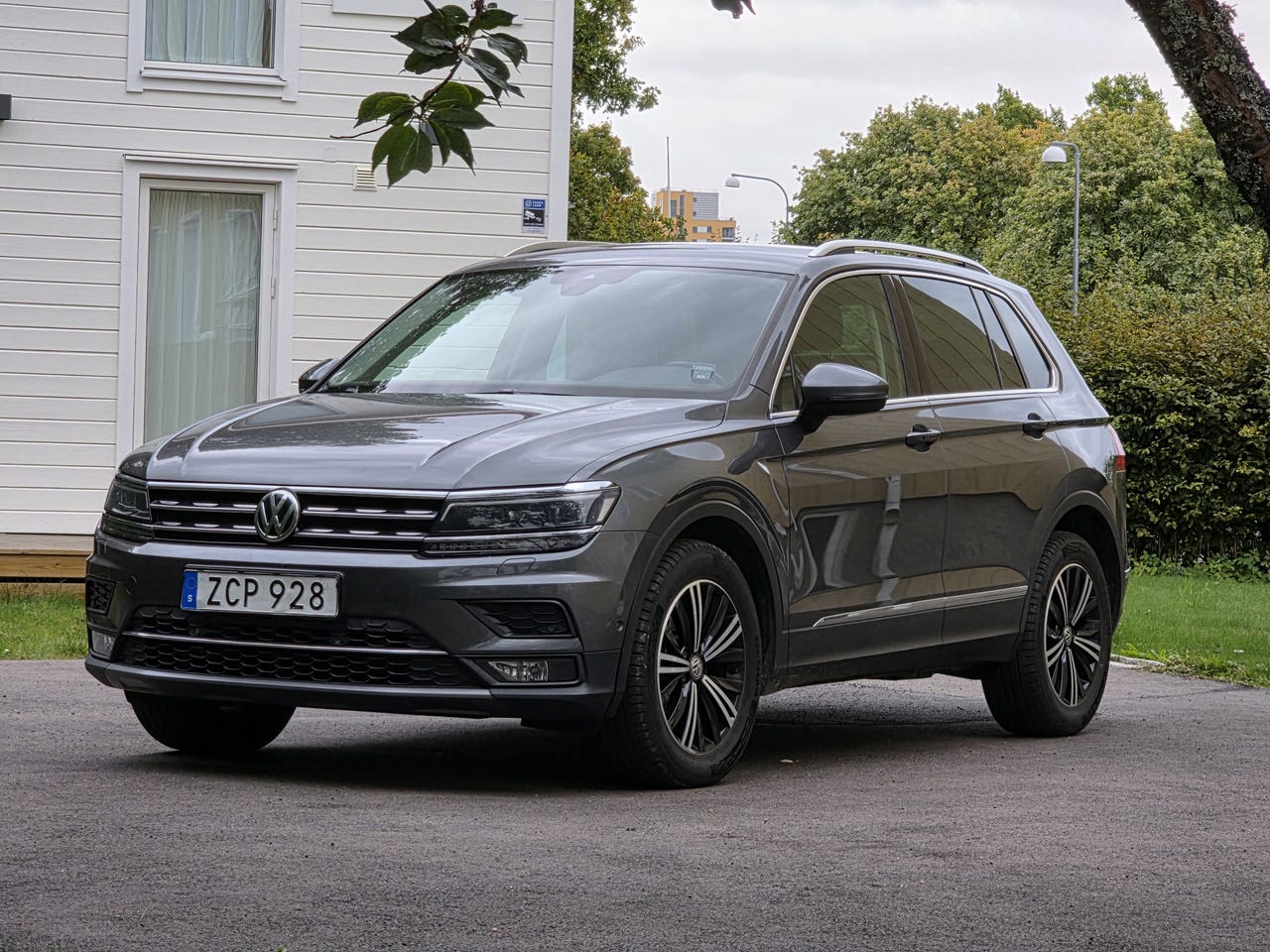 Volkswagen Tiguan 2018 – bild 1 av 5
