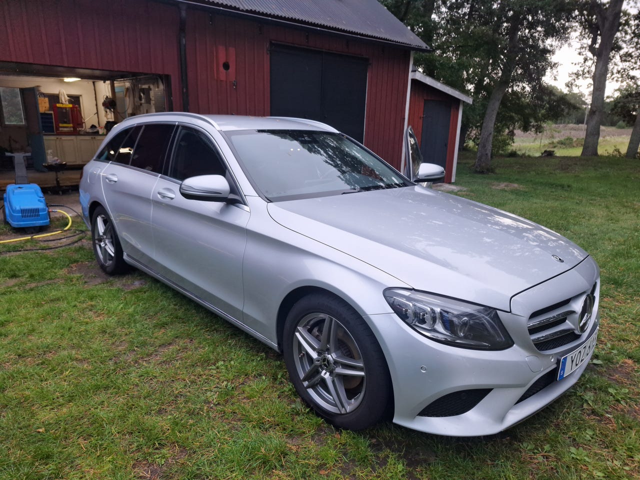 Mercedes-Benz C200 d 2019 – bild 1 av 7