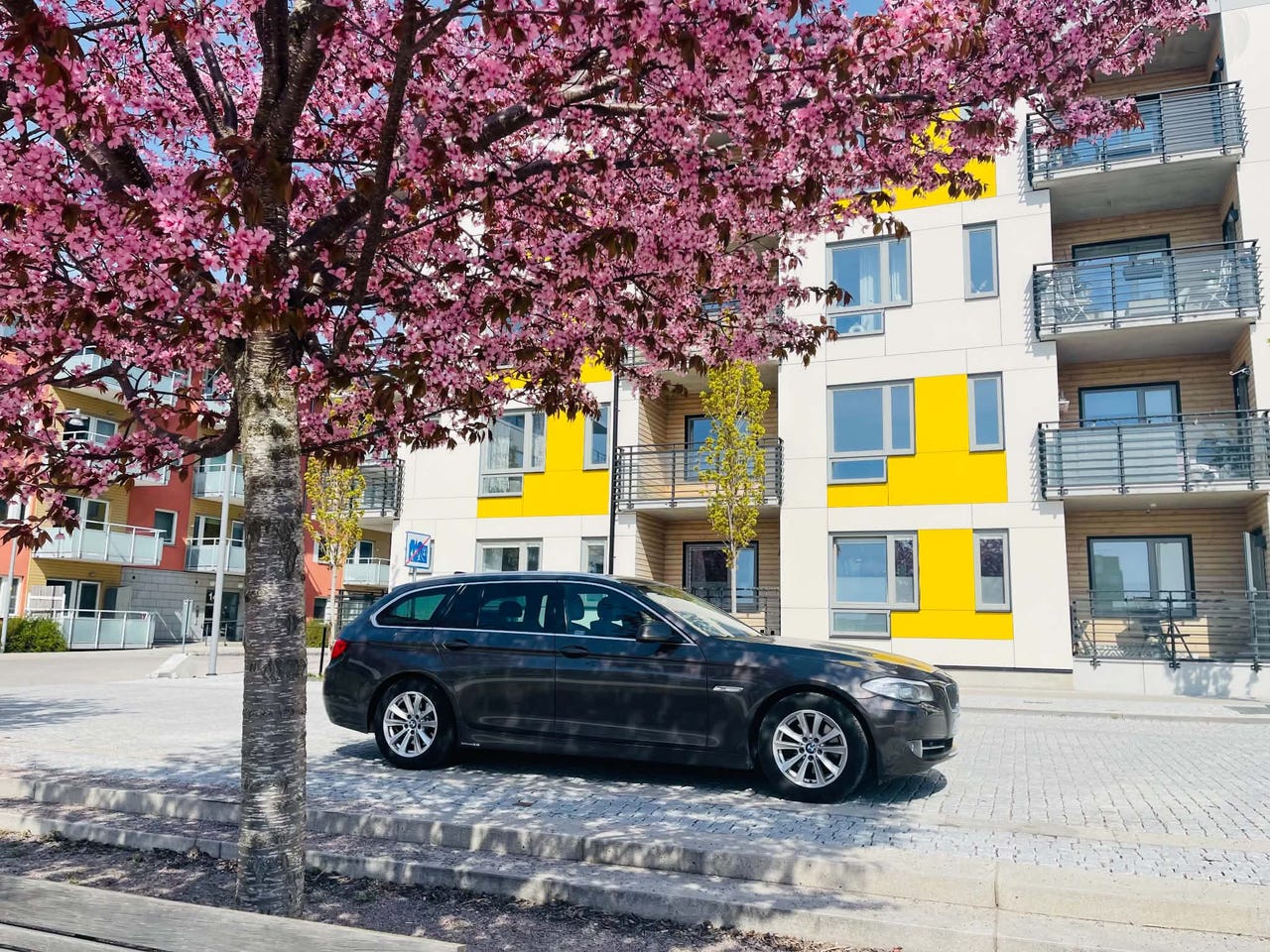 BMW 520d 2013 – bild 1 av 2