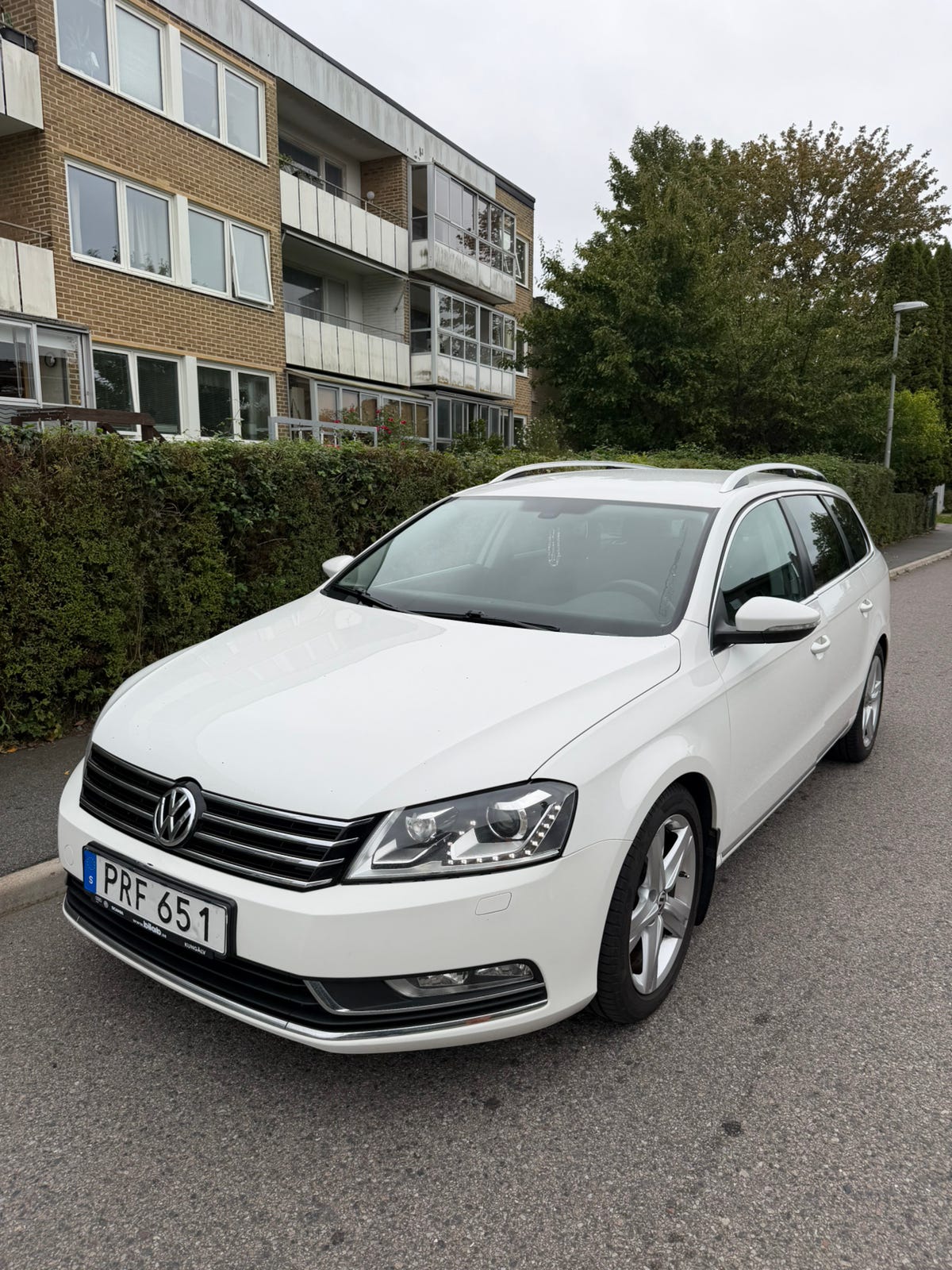 Volkswagen Passat 2015 – bild 1 av 9