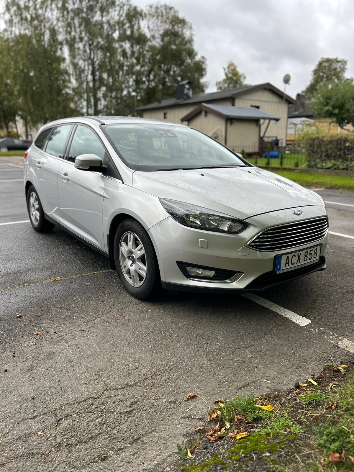 Ford Focus 2017 – bild 1 av 10
