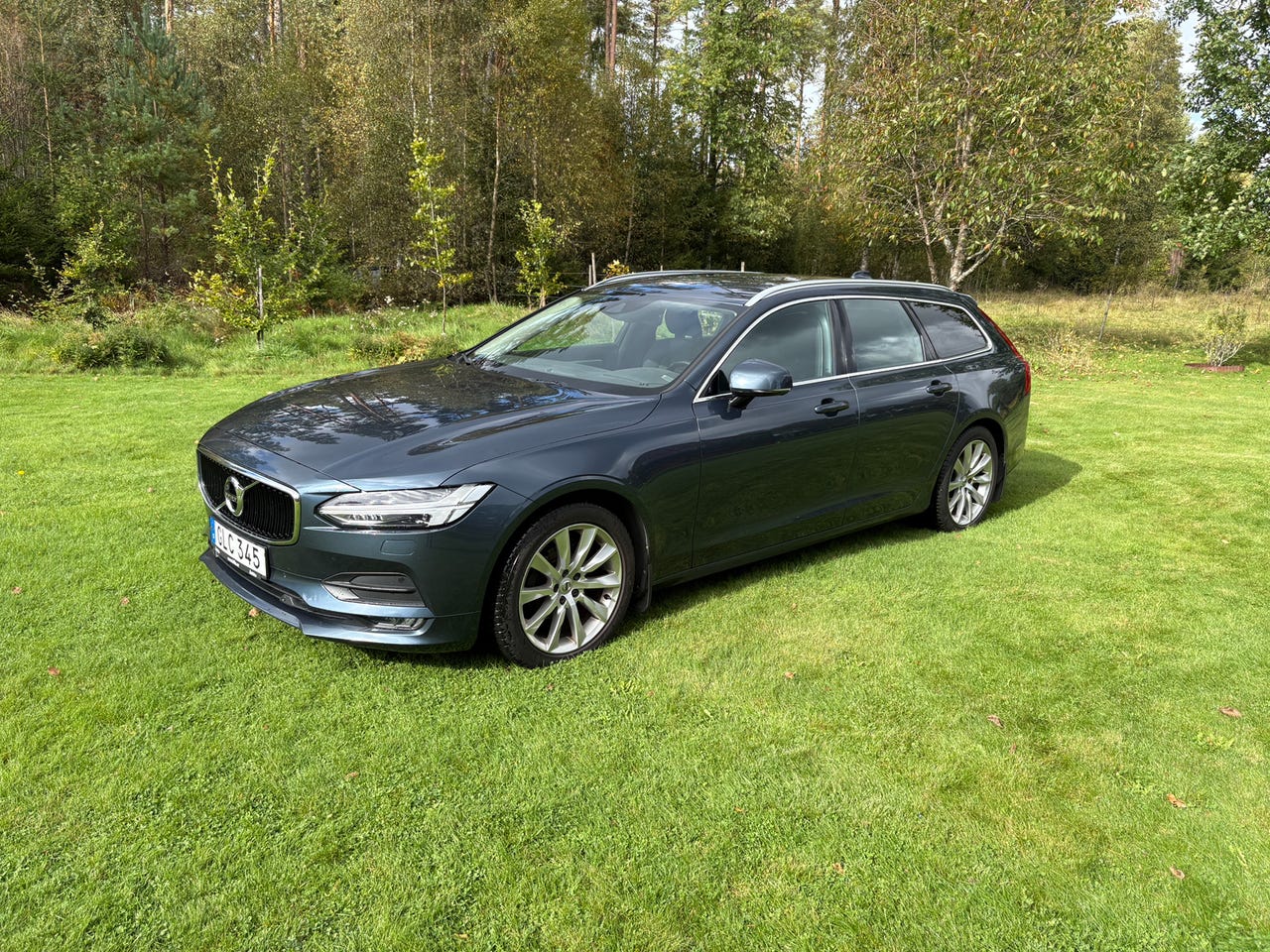 Volvo V90 2018 – bild 1 av 6